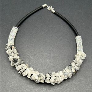 VTG Rock Quartz Chip Black Gray White Corded Choker Necklace